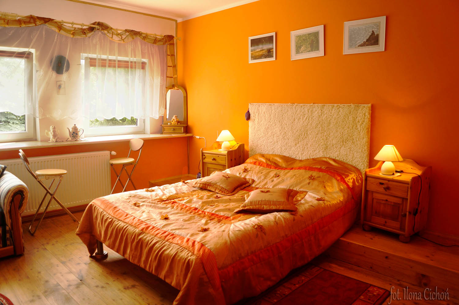 Pokój Pomarańczowy łoże małżeńskie